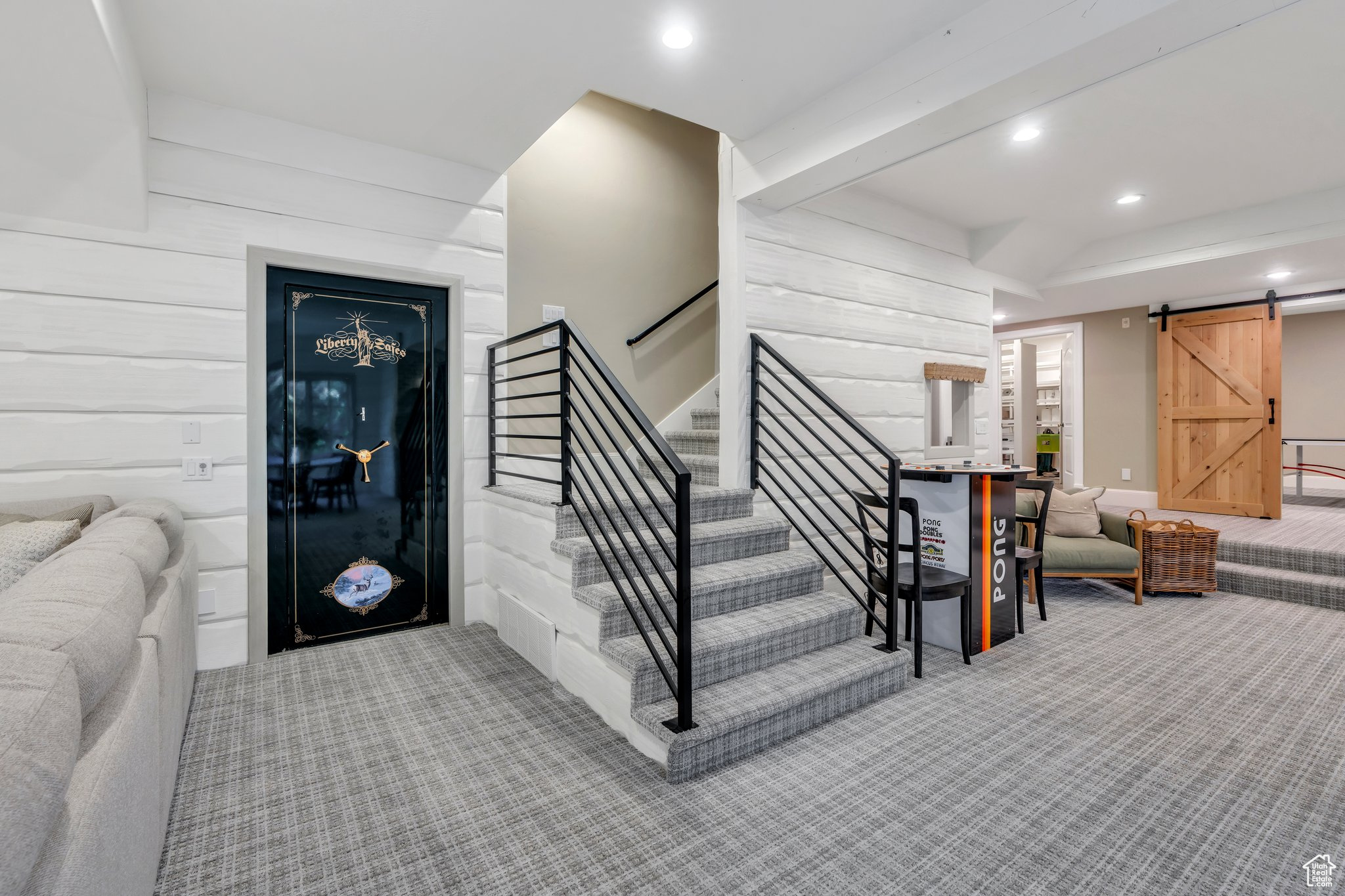 EAGLEROCK - Residential