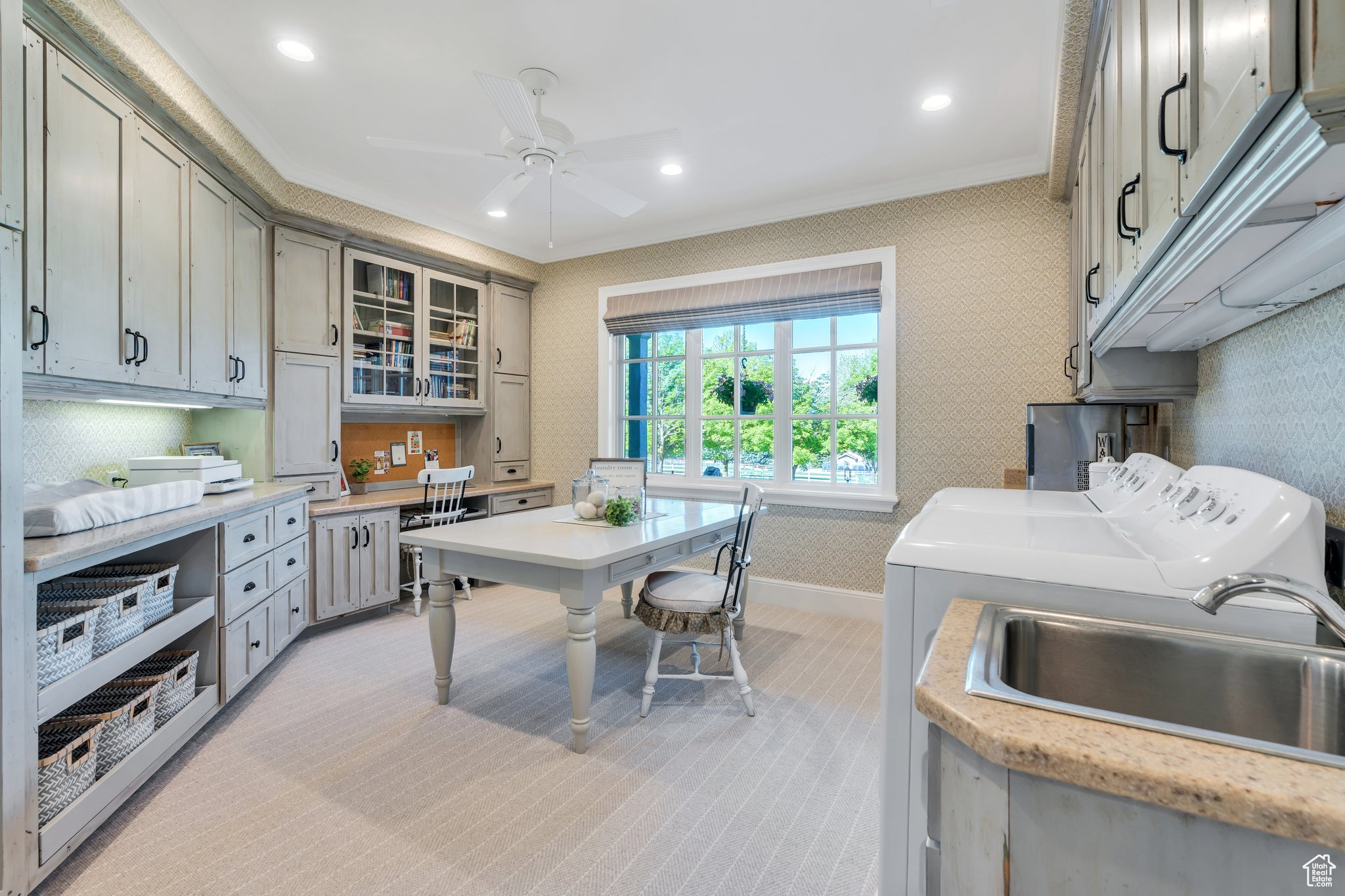EAGLEROCK - Residential