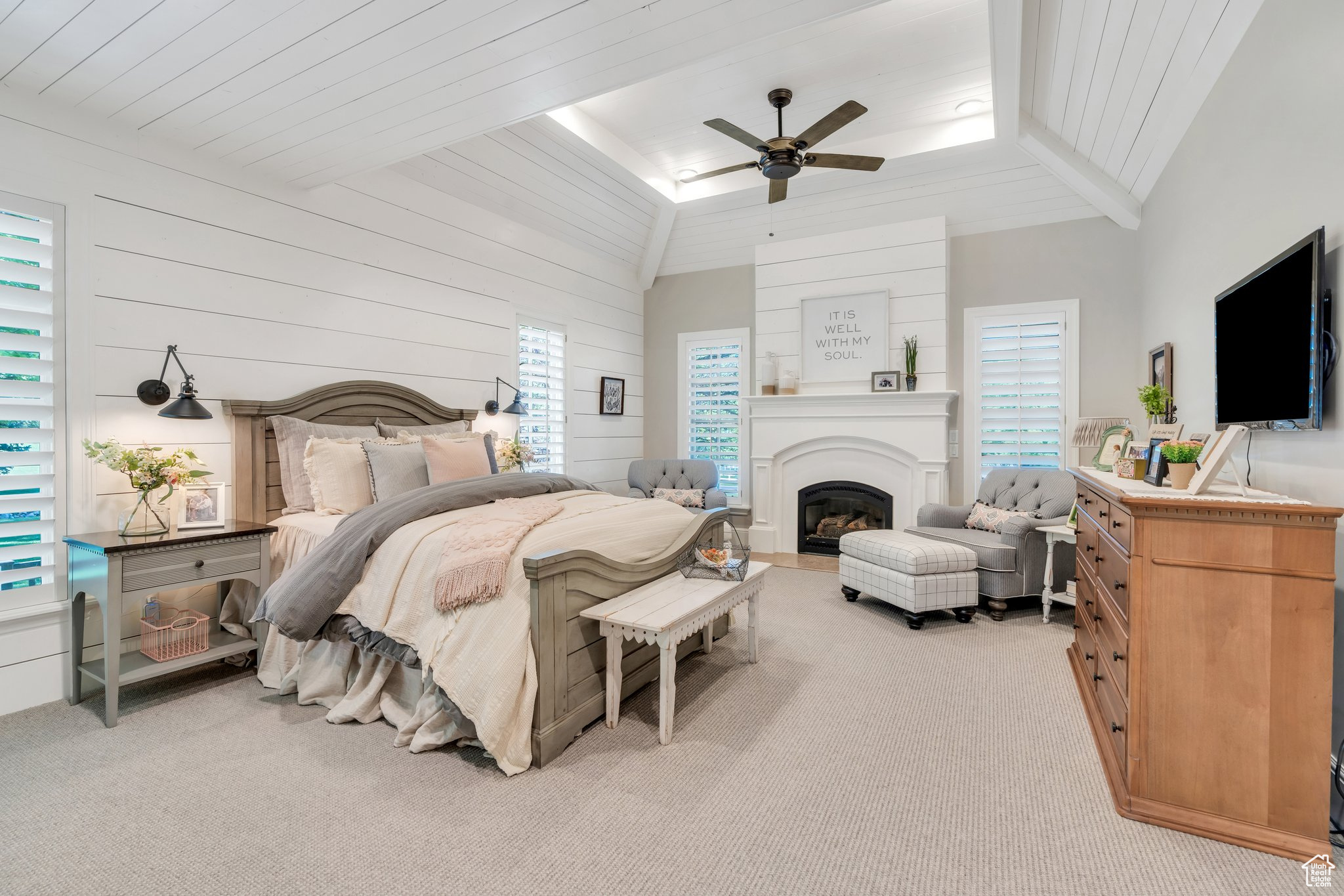 EAGLEROCK - Residential