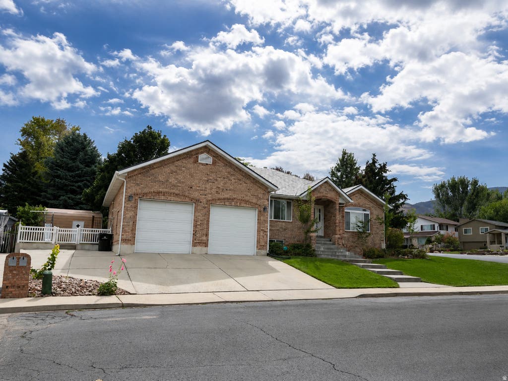Photo of 1225 S 850 E, Spanish Fork, UT 84660 (MLS # 2180637)