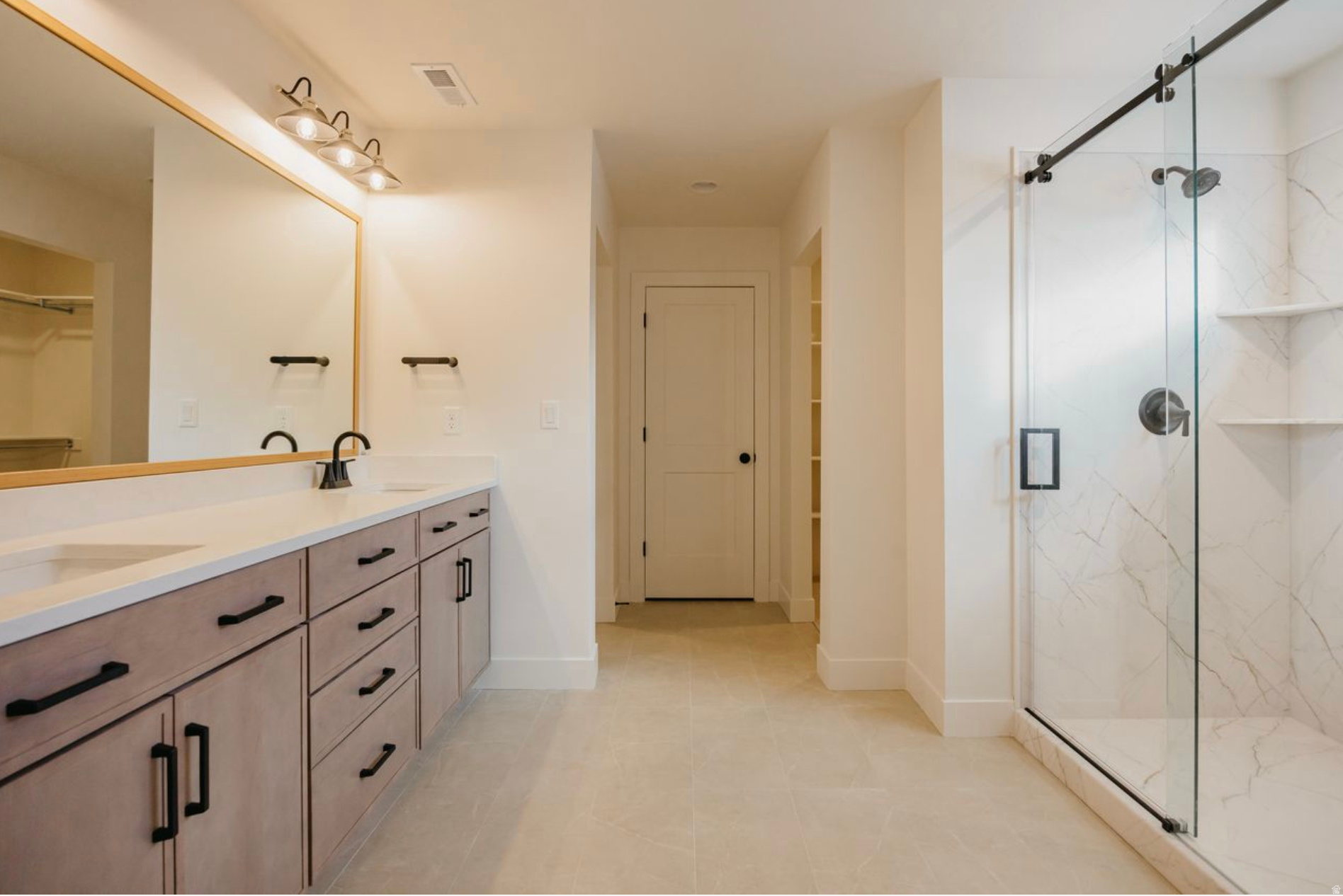 THE CROSSING - Residential