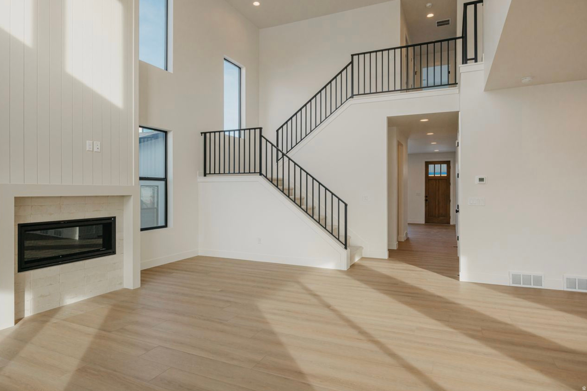 THE CROSSING - Residential