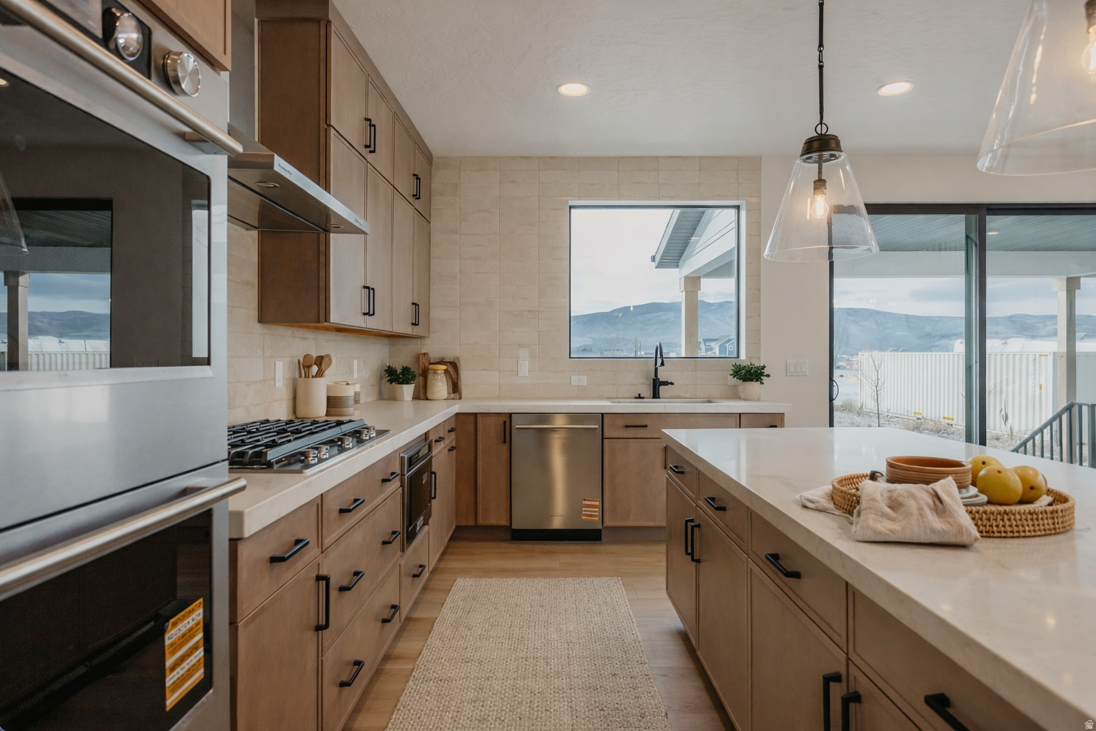 THE CROSSING - Residential