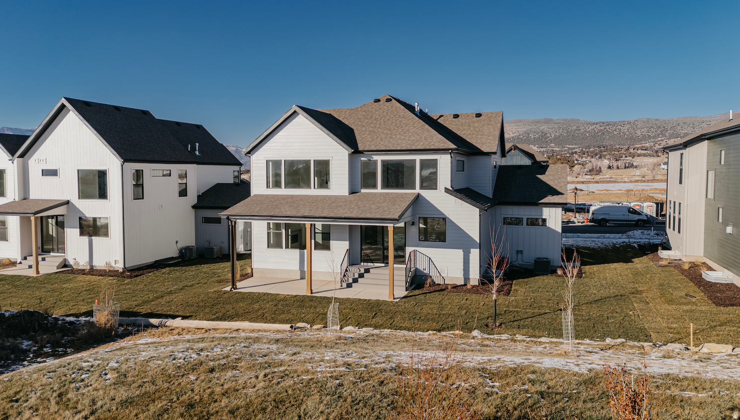 THE CROSSING - Residential