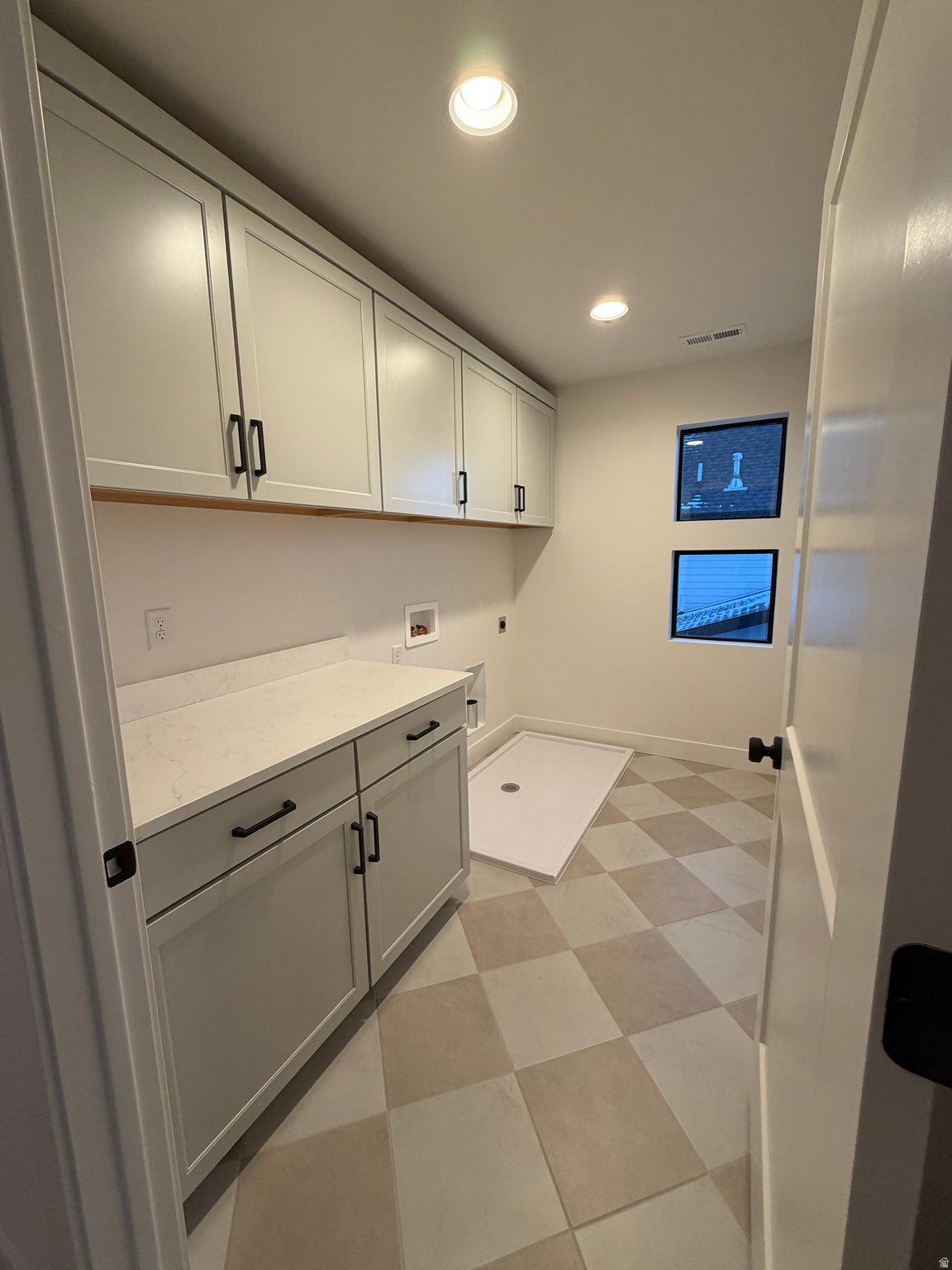 THE CROSSING - Residential