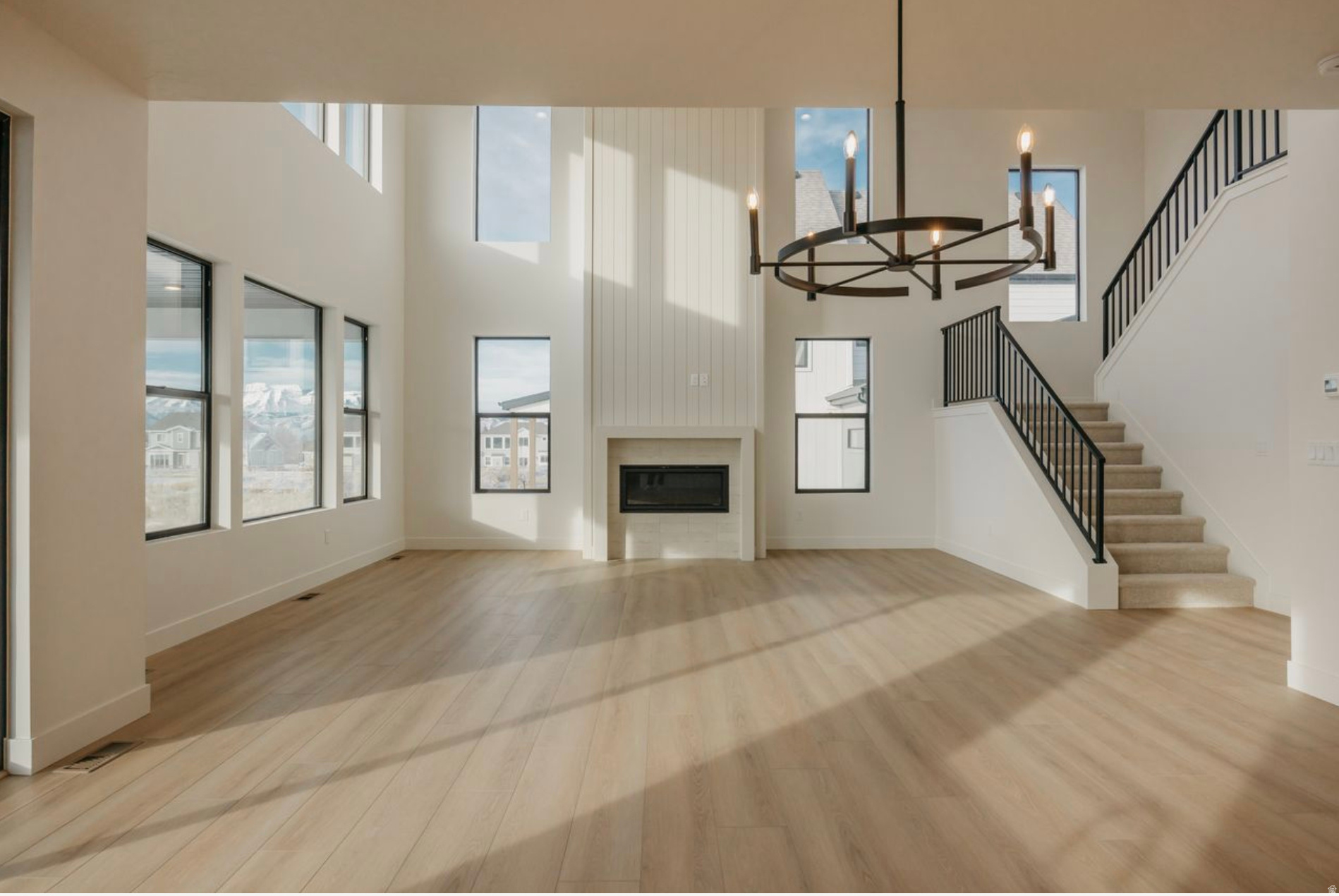 THE CROSSING - Residential