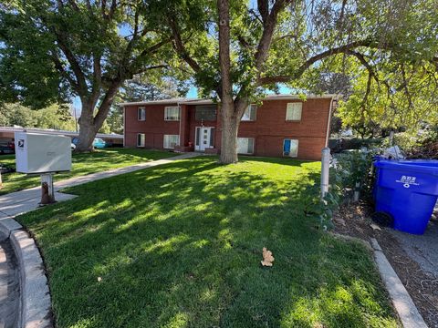 Photo of 110 E 2250 S, Bountiful, UT 84010 (MLS # 2146815)
