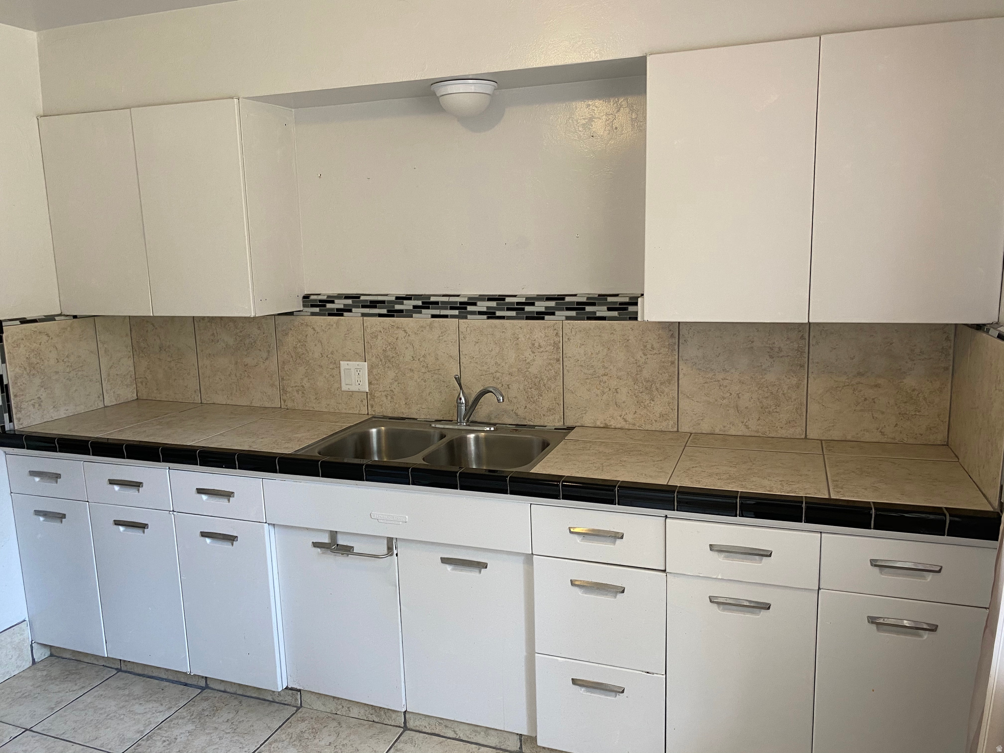 PLEASANT SUBDIVISION - Residential Income