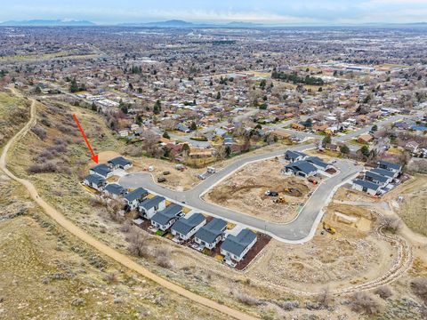 Homes For Sale - 572 S Elena Ln<br/> Weber County, Ogden, UT 84404