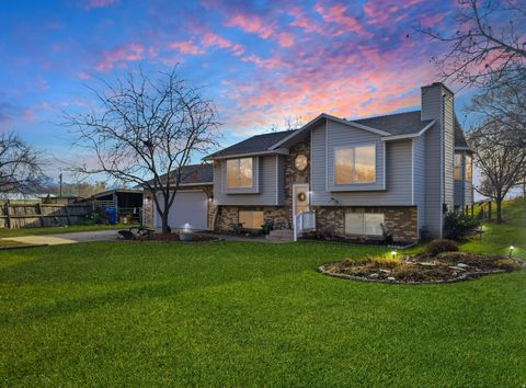 Photo of 4585 W 1500 N, Plain City, UT 84404 (MLS # 2126923)