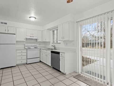 Tiny photo for 2308 S 700 E, Salt Lake City, UT 84106 (MLS # 2126092)