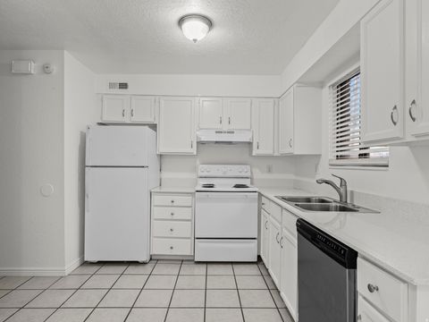 Tiny photo for 2308 S 700 E, Salt Lake City, UT 84106 (MLS # 2126092)