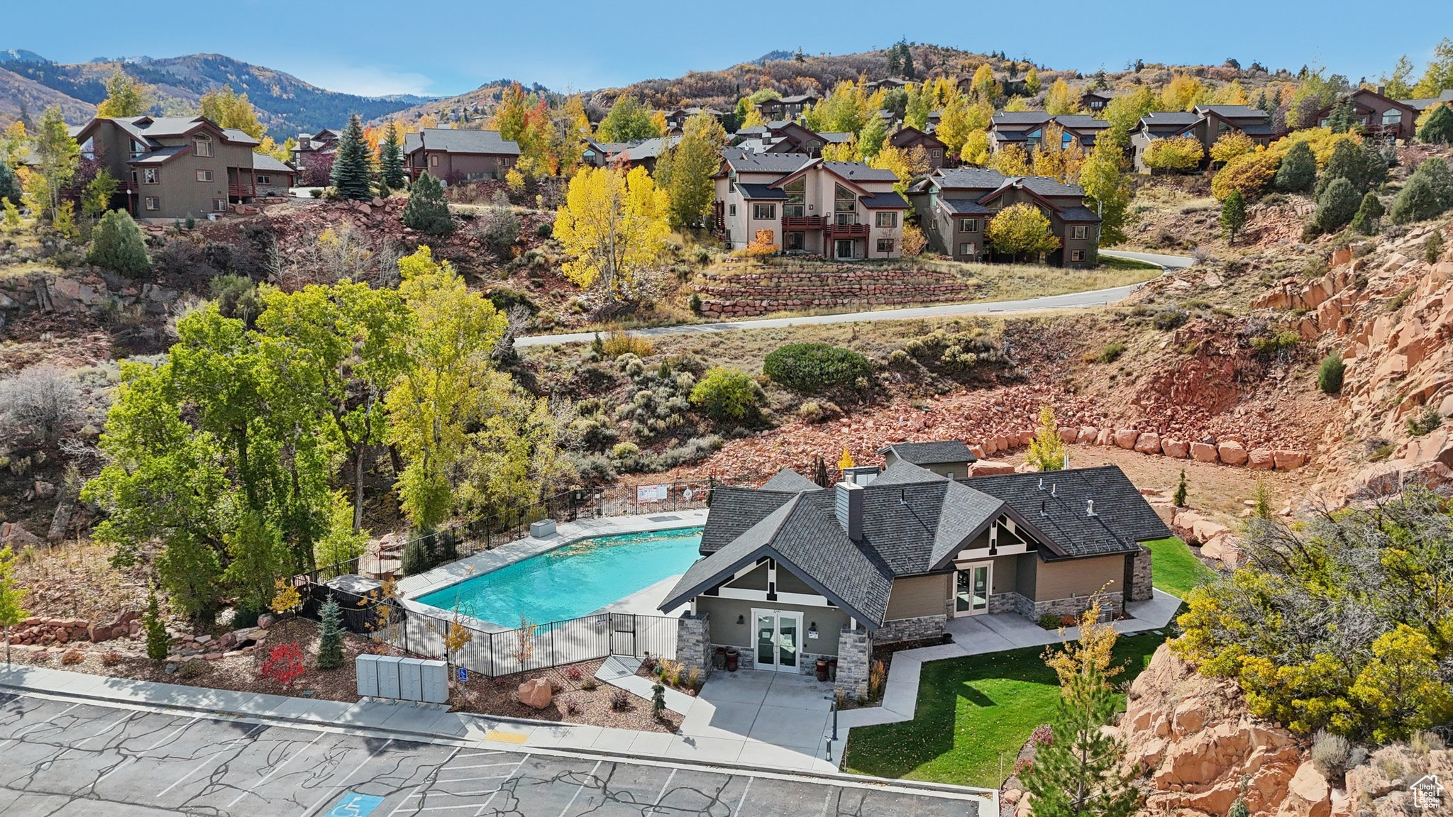 QUARRY SPRINGS AT PINEBROOK CONDO - Residential