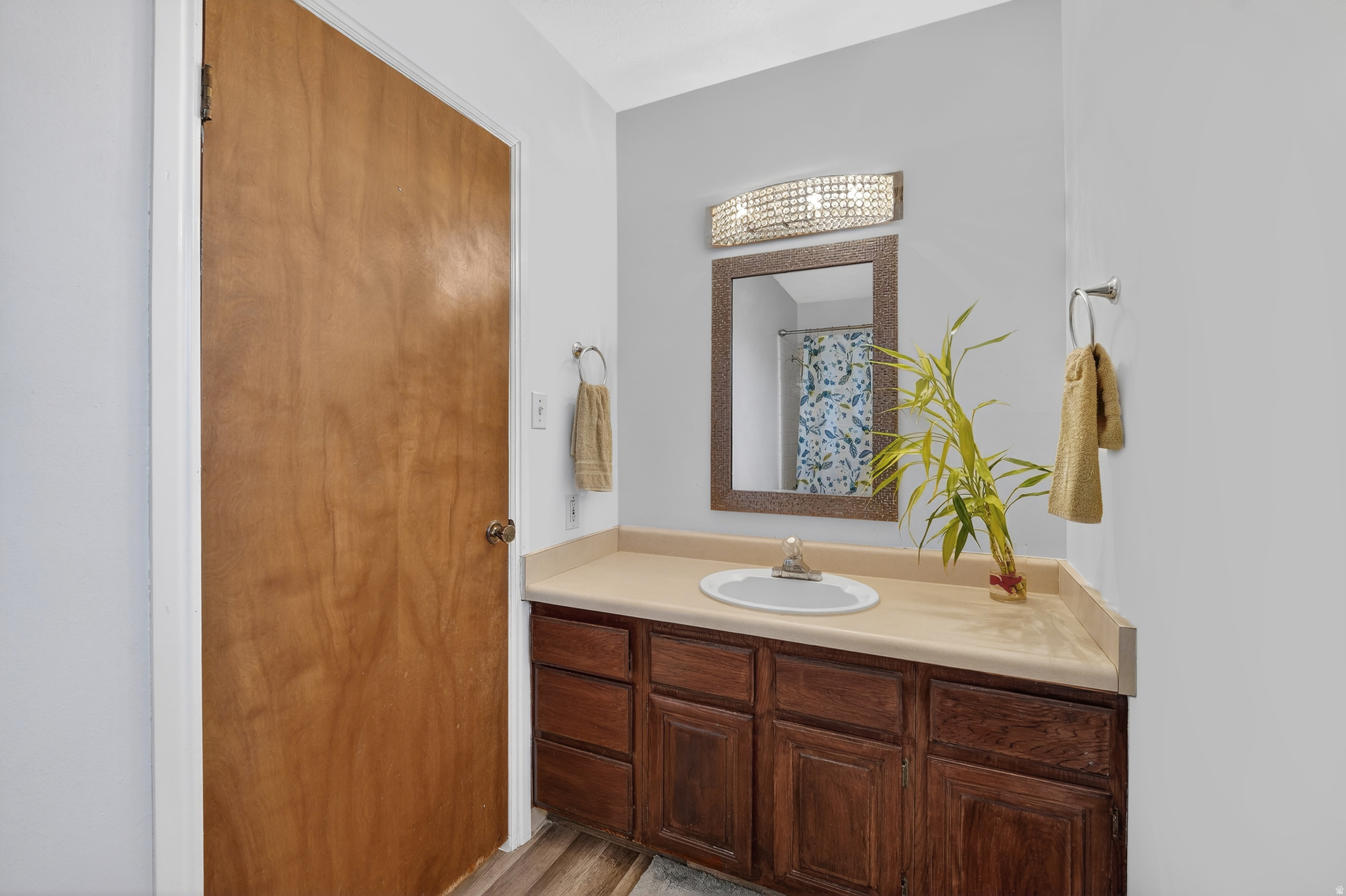 VALLEY TERRACE - Residential