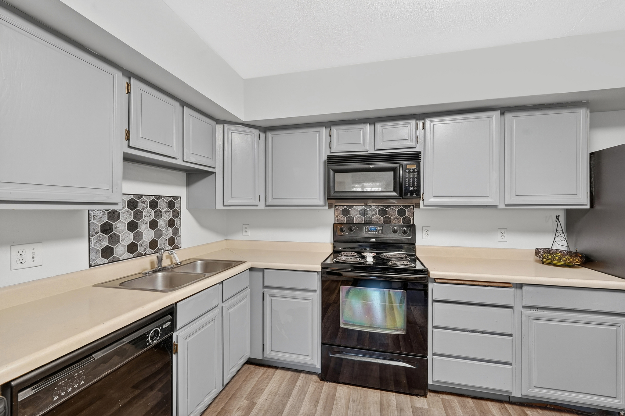 VALLEY TERRACE - Residential