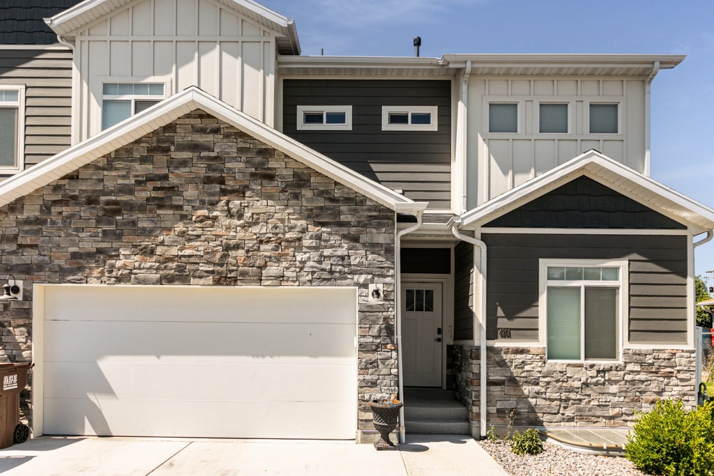 Photo of 4261 S STEELE CT, Millcreek, UT 84107 (MLS # 2180870)