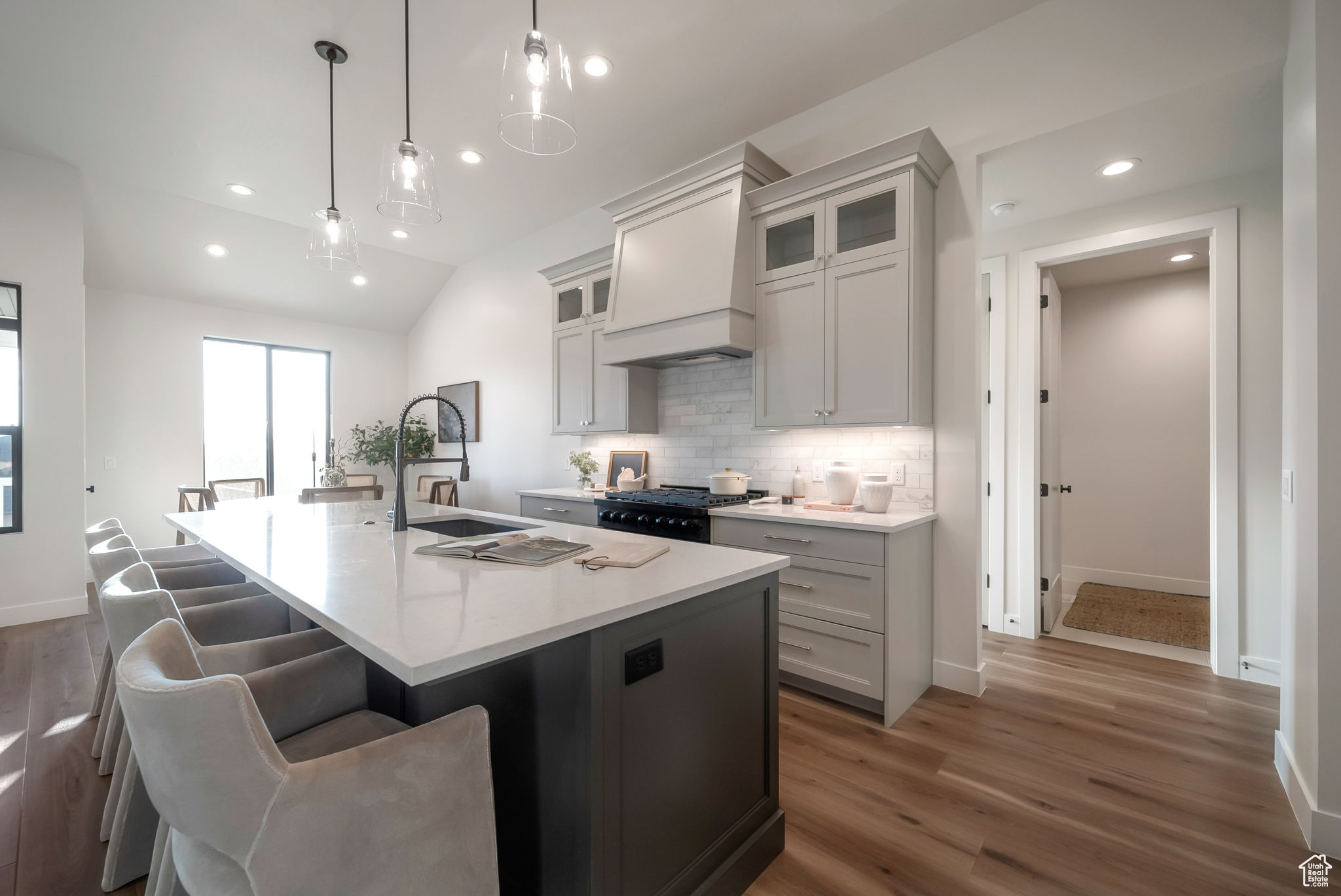 BLOSSOM HILL - Residential
