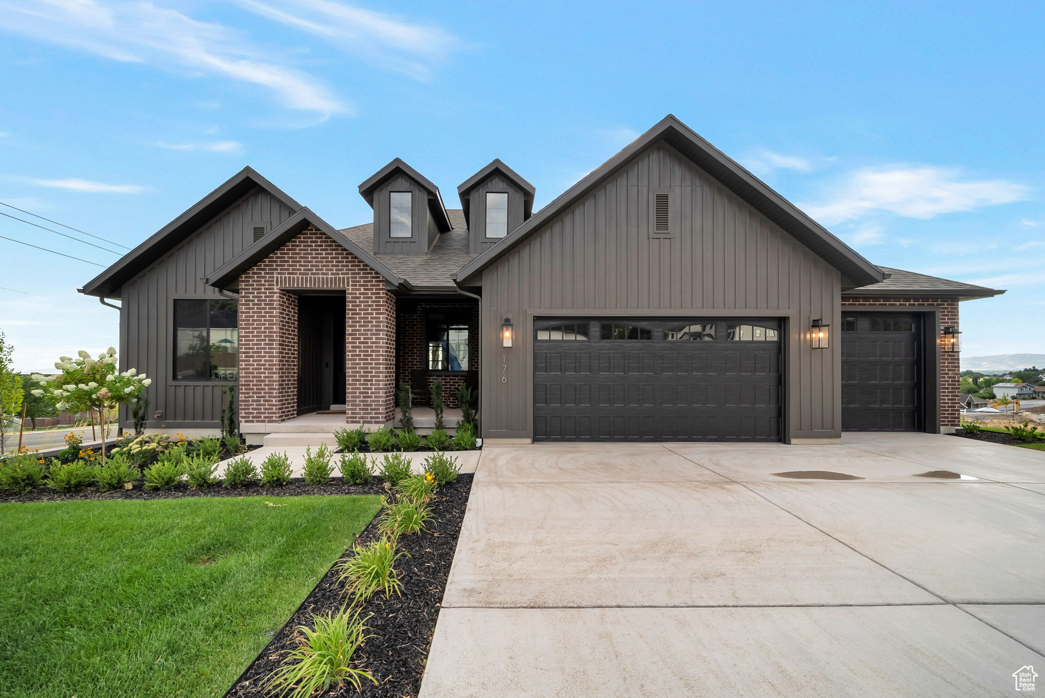 BLOSSOM HILL - Residential