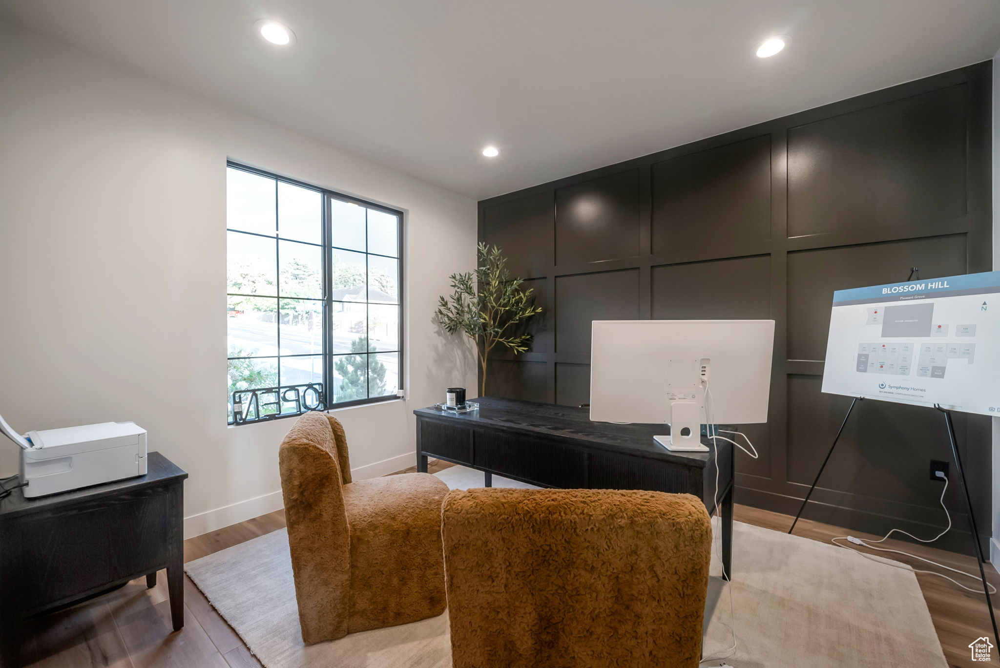 BLOSSOM HILL - Residential