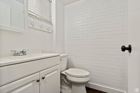 Tiny photo for 186 E 2100 N, Provo, UT 84604 (MLS # 2114990)