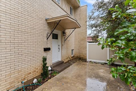 Tiny photo for 186 E 2100 N, Provo, UT 84604 (MLS # 2114990)