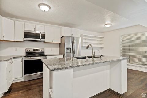 Tiny photo for 186 E 2100 N, Provo, UT 84604 (MLS # 2114990)
