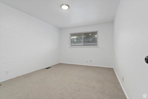 Tiny photo for 186 E 2100 N, Provo, UT 84604 (MLS # 2114990)