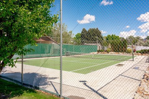 Tiny photo for 186 E 2100 N, Provo, UT 84604 (MLS # 2114990)