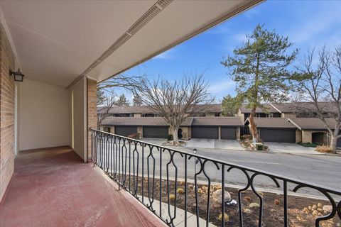 Tiny photo for 725 E THREE FOUNTAINS CIR #57, Murray, UT 84107 (MLS # 2132763)