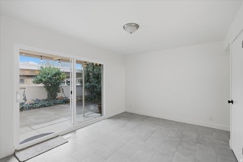 Tiny photo for 725 E THREE FOUNTAINS CIR #57, Murray, UT 84107 (MLS # 2132763)