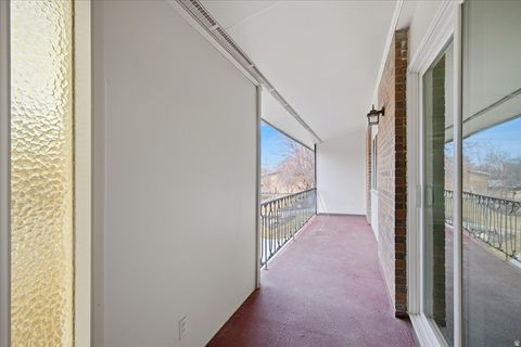 Tiny photo for 725 E THREE FOUNTAINS CIR #57, Murray, UT 84107 (MLS # 2132763)