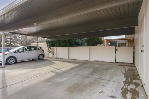 Tiny photo for 725 E THREE FOUNTAINS CIR #57, Murray, UT 84107 (MLS # 2132763)