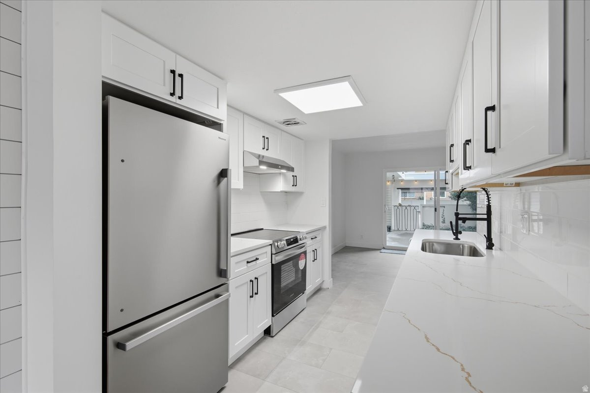 THREE FOUNTAINS - Residential