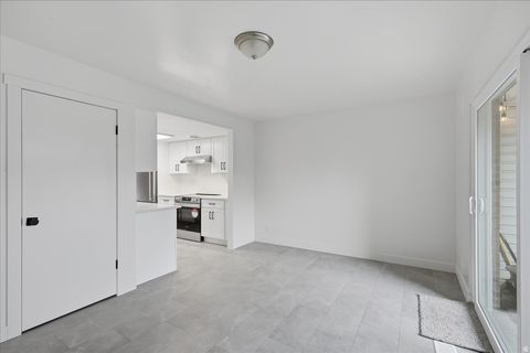 Tiny photo for 725 E THREE FOUNTAINS CIR #57, Murray, UT 84107 (MLS # 2132763)