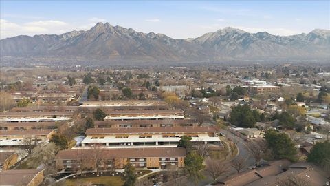 Tiny photo for 725 E THREE FOUNTAINS CIR #57, Murray, UT 84107 (MLS # 2132763)