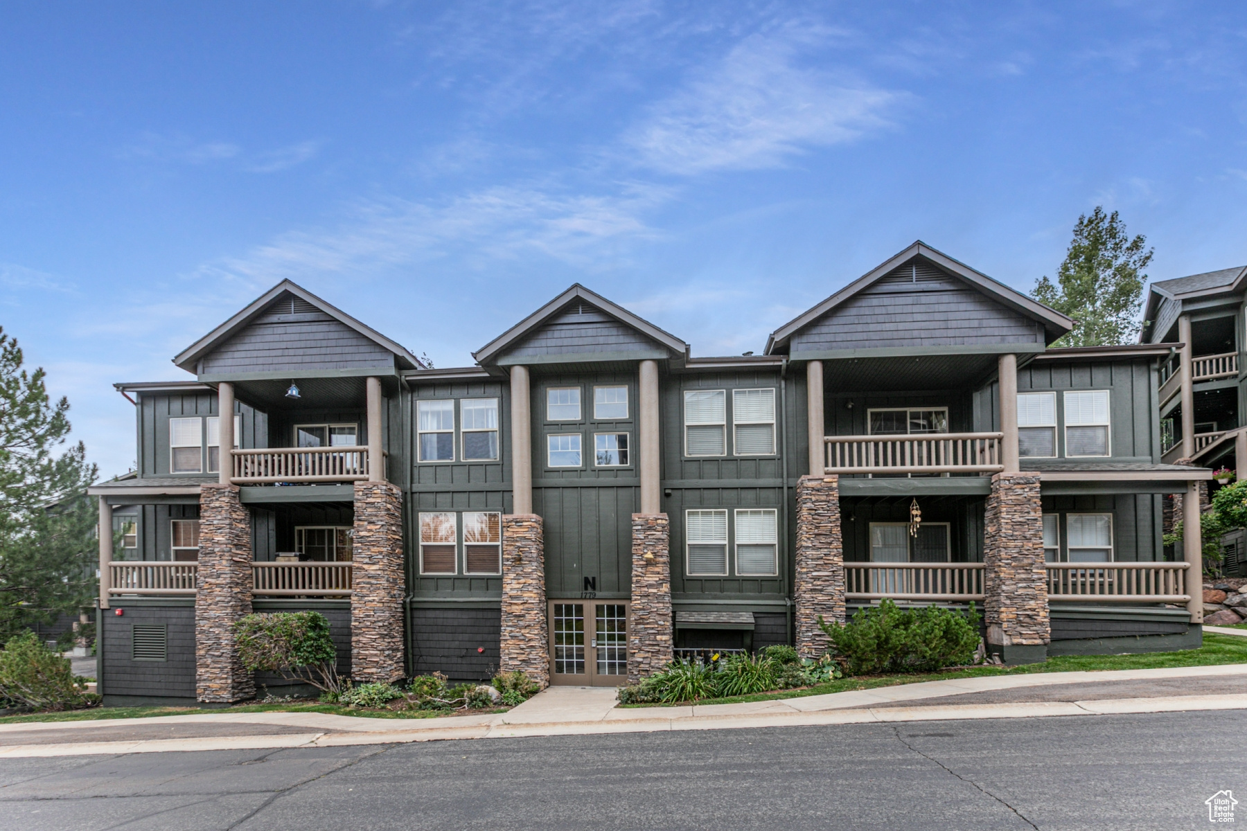 FOX BAY CONDOMINIUMS - Residential Lease