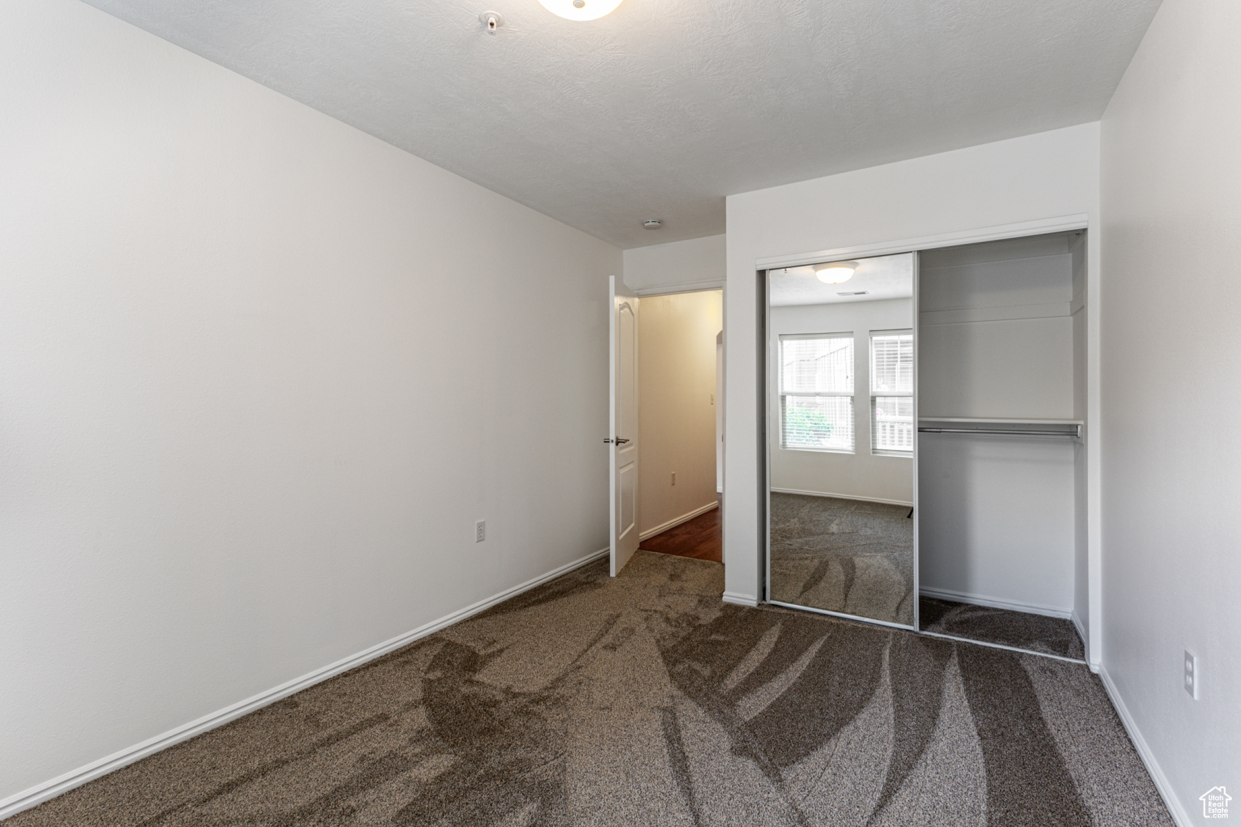 FOX BAY CONDOMINIUMS - Residential Lease