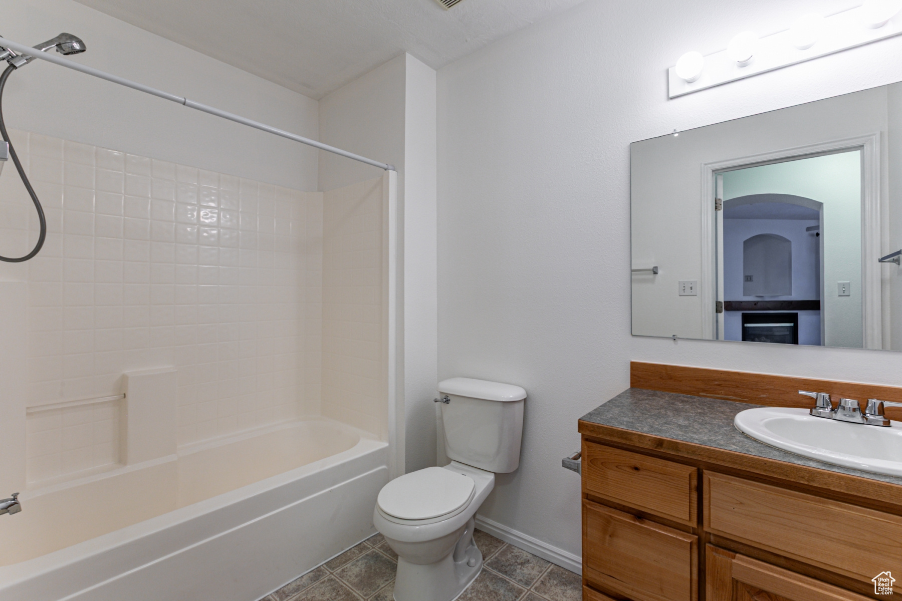 FOX BAY CONDOMINIUMS - Residential Lease