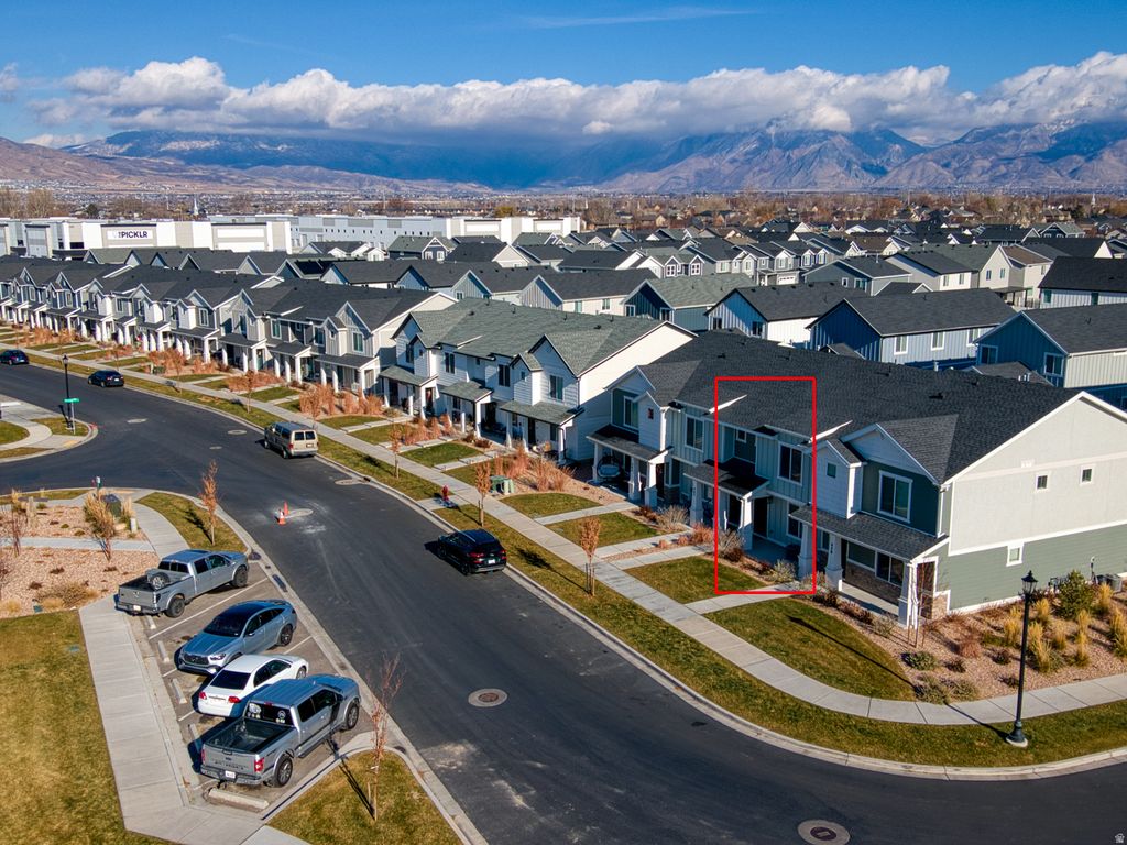 Photo of 458 N TRIDENT DR, Saratoga Springs, UT 84045 (MLS # 2126226)