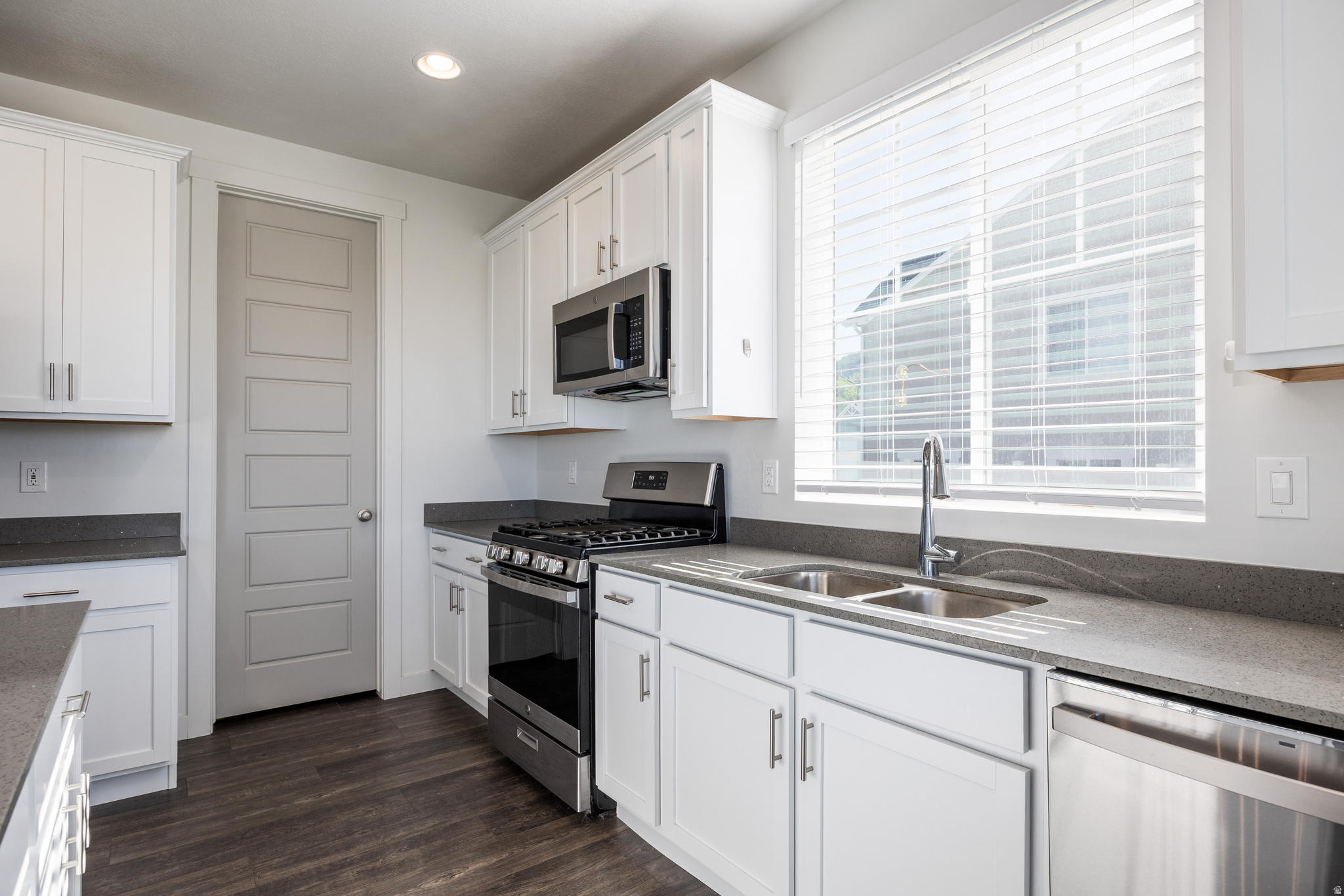 WARD FARMS 304 - Residential
