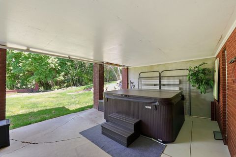Tiny photo for 381 OAK LN, Kaysville, UT 84037 (MLS # 2169093)