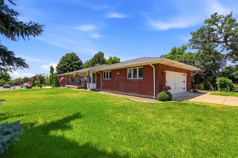 Tiny photo for 381 OAK LN, Kaysville, UT 84037 (MLS # 2169093)