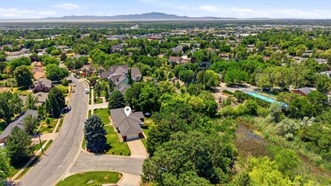 Tiny photo for 381 OAK LN, Kaysville, UT 84037 (MLS # 2169093)