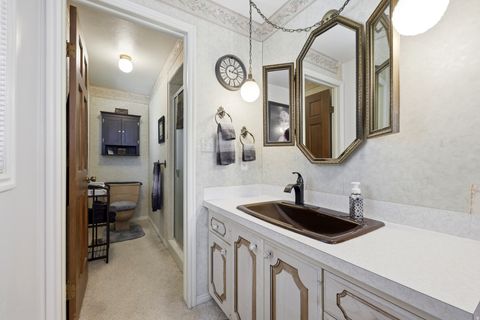 Tiny photo for 381 OAK LN, Kaysville, UT 84037 (MLS # 2169093)