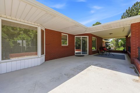 Tiny photo for 381 OAK LN, Kaysville, UT 84037 (MLS # 2169093)