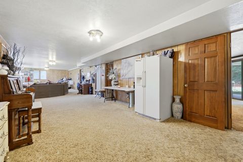 Tiny photo for 381 OAK LN, Kaysville, UT 84037 (MLS # 2169093)