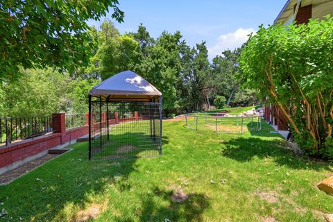 Tiny photo for 381 OAK LN, Kaysville, UT 84037 (MLS # 2169093)