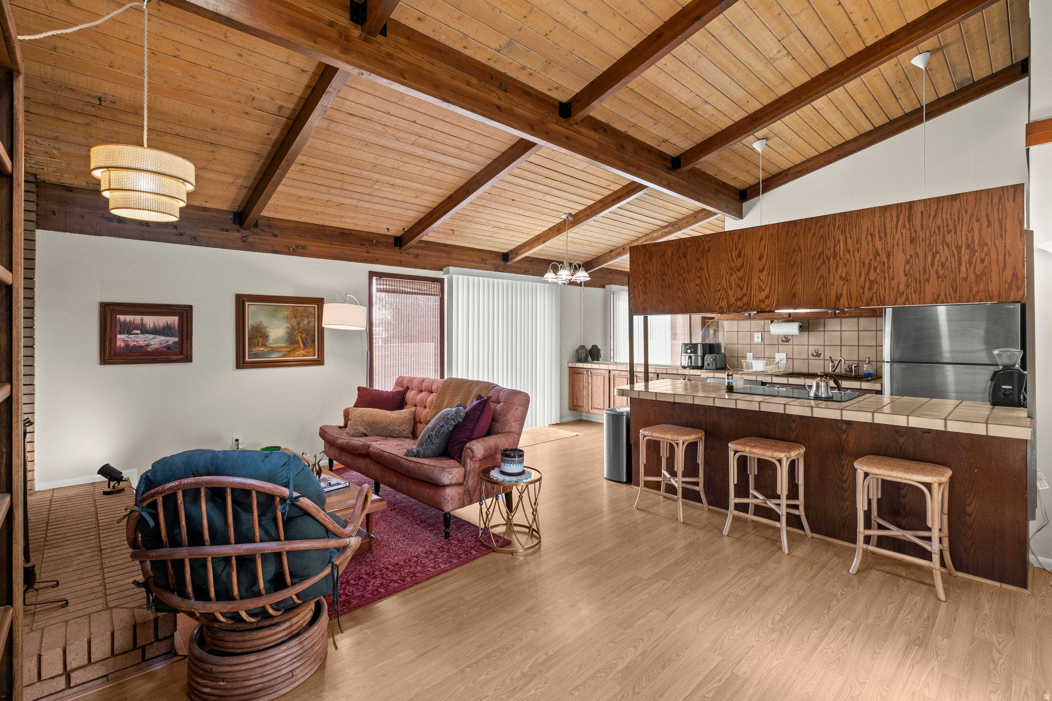 HIGHLAND PARK - Residential Income