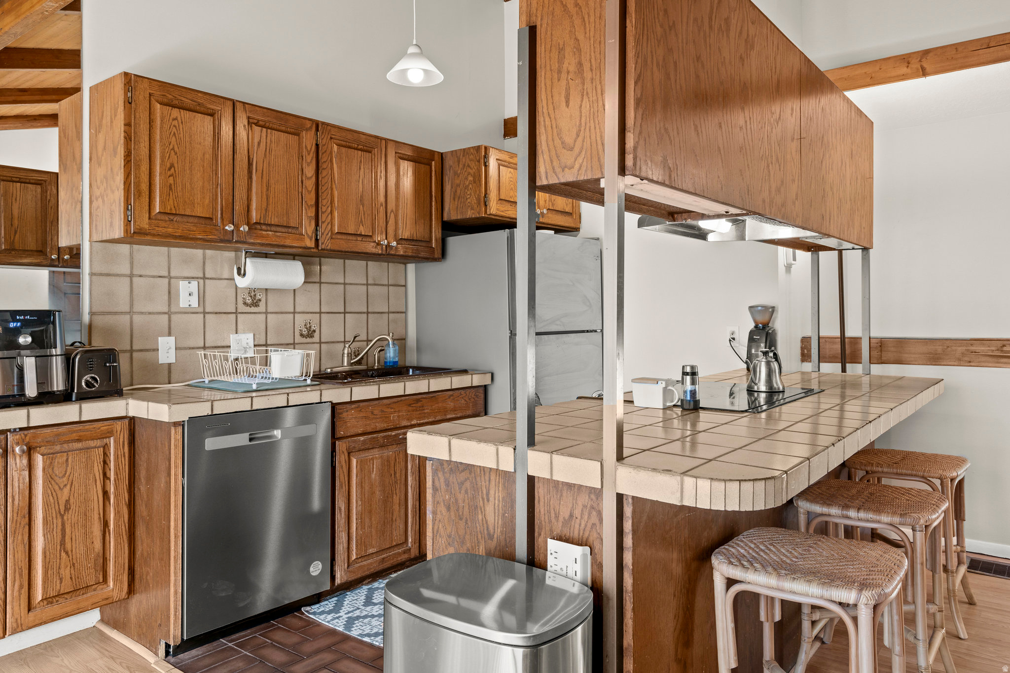 HIGHLAND PARK - Residential Income