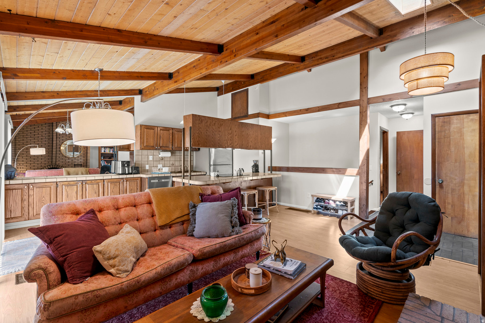 HIGHLAND PARK - Residential Income